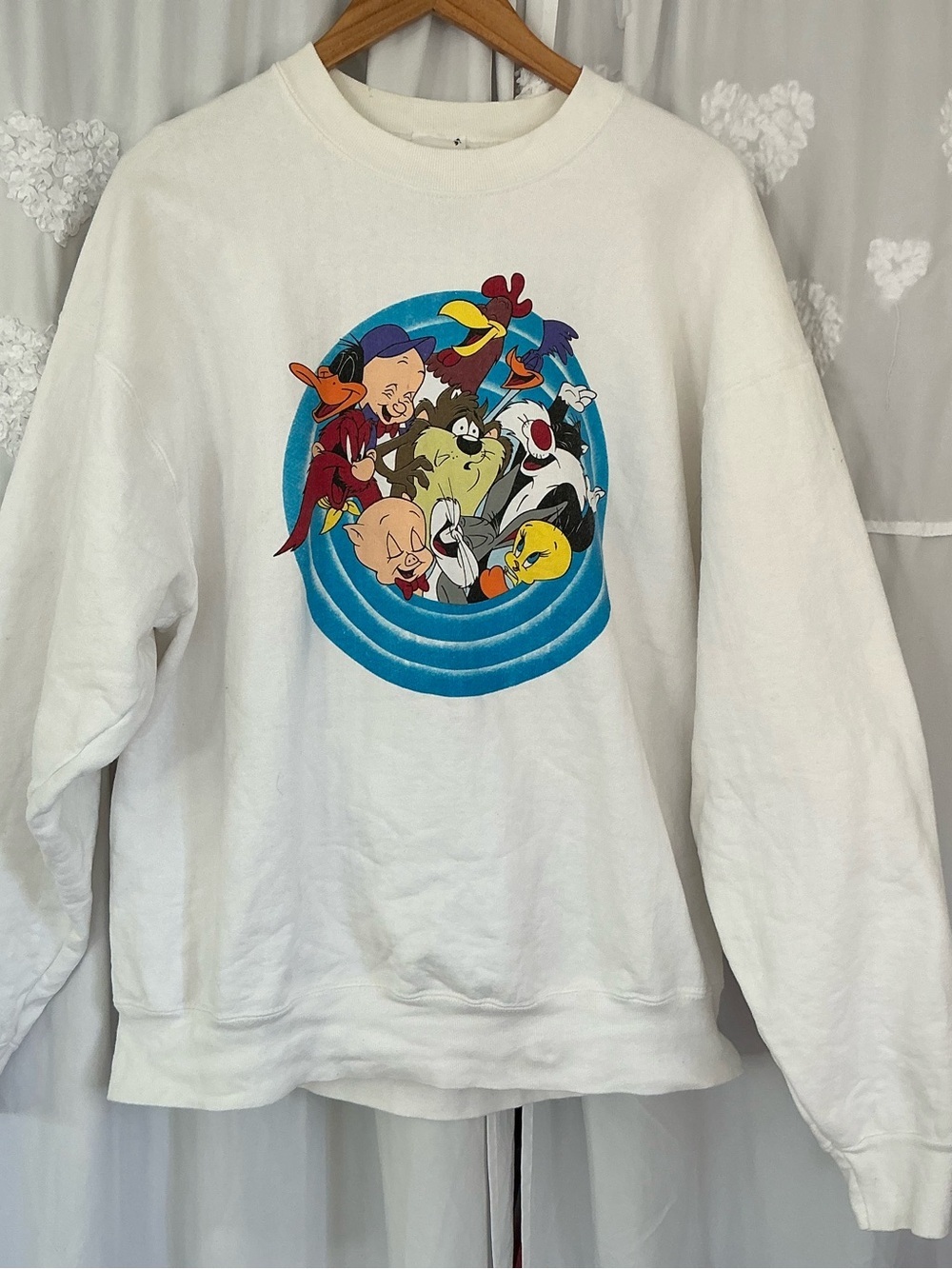 ACME Vintage 90’s Unisex.White Crewneck Sweatshirt with Black Logo Tag Size XL